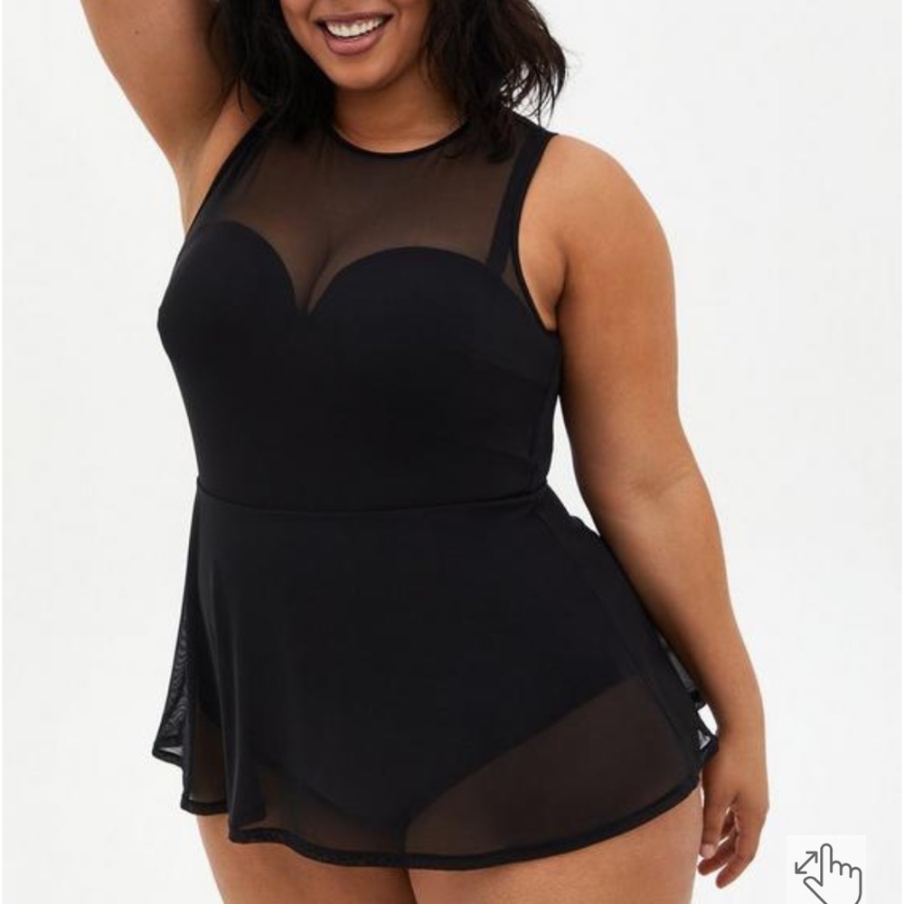 Torrid Underwire Short Mesh Overlay Swim Dress With Brief 2D/DD - Picture 1 of 3